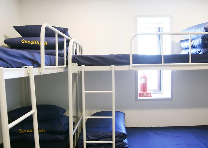 Dalbit Dongdaemun Hostal Seúl