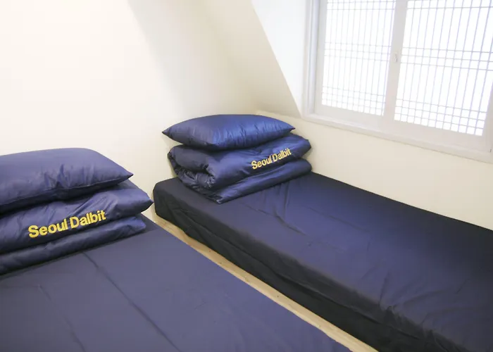 Dalbit Dongdaemun Hostal *